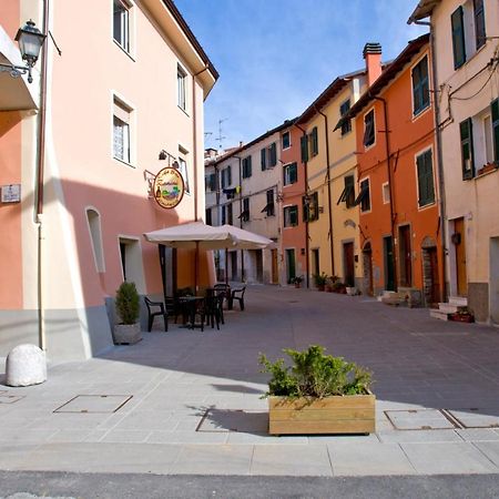 Antico Borgo Apartment Brugnato Luaran gambar